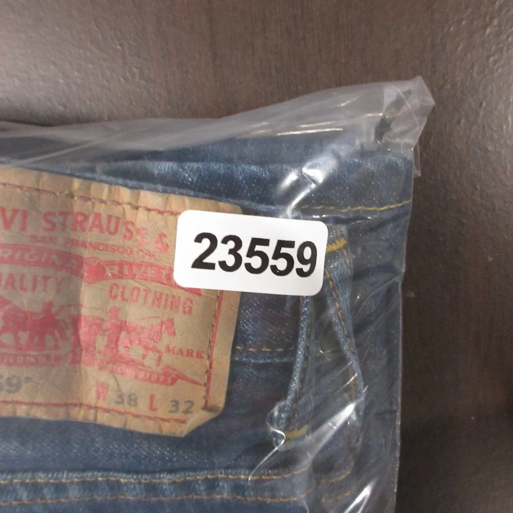 Levis Jeans Mens 38x32 Blue 569 Loose Straight Baggy Faded Stone Wash Denim Pant